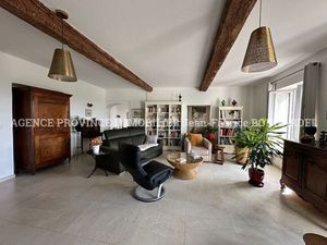 Vente appartement 5 pièces 160m2 Grignan 26230 - 299000 € - Surface Privée