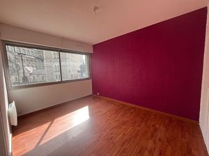 Appartement 2 pieces à guist'hau   stationnement et cave