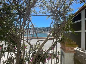 Vente maison 8 pièces 176.8 m² à Saint-Mandrier-sur-Mer (83430)  924 000 €