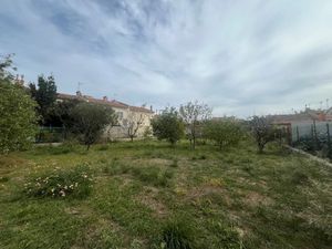 Vente terrain 570 m² à Perpignan (66000)  157 000 €