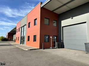 Vente locaux professionnels 2438 m² à Gaillac (81600)  2 500 000 €