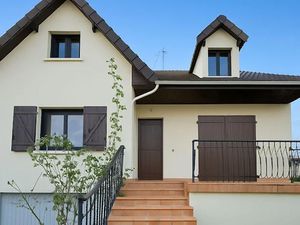 Location maison 5 pièces 110 m² à Champs-sur-Marne (77420)  1 793 €