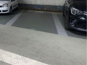 Parking Maison carrée