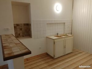 Spacieux T.1 entièrement refait