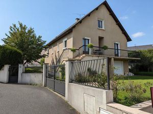 Grande maison individuelle au coeur de Sébazac