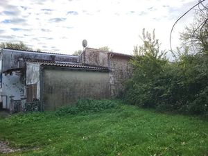 Vente maison 5 pièces 125 m² à Consac (17150)  69 006 €