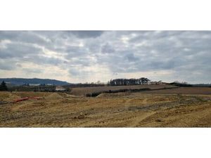 Terrain constructible viabilisé de 1408m2 - Auch proche