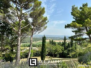 Terrain 2 576 m² Savasse