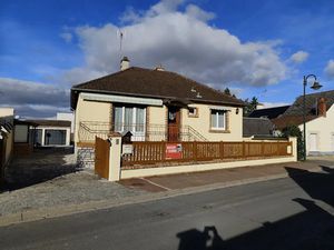 Vente maison 4 pièces 88 m² à Sandillon (45640)  252 000 €