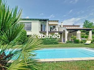 Maison de luxe en vente à Saint-Léger  France