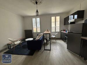 Location appartement 2 pièces 45 m² à Niort (79000)