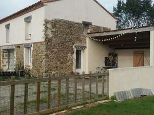 Location maison 4 pièces 95 m² à Dompierre-sur-Yon (85170)