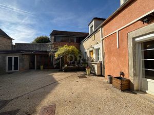 Vente maison 7 pièces 151 m² Molosmes (89700)