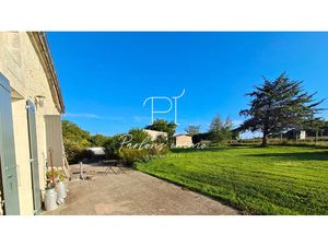 Maison de charme 198 m2 avec piscine  terrasse et dépendance