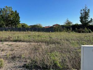 Terrain constructible viabilisé à vendre