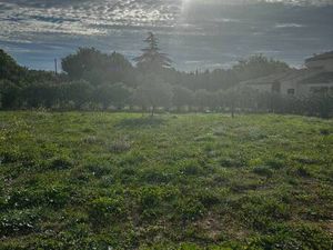 Terrain constructible viabilisé à vendre