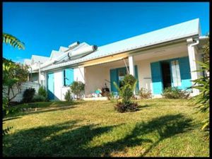 Maison à vendre à Ste Marie Duparc avec Studio indépendant