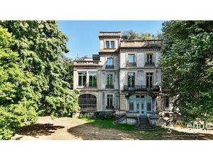 Château à vendre dans le quartier Sud Est