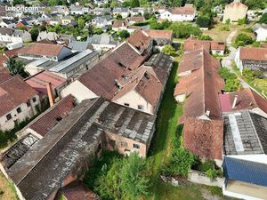 Immeuble 4000 m² MEHUN-SUR-YEVRE