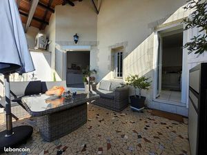 Immeuble 167 m² Langoiran