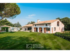 Maison de luxe à vendre à Sainte-Radegonde