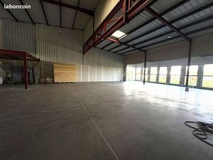 Local 600 m² Saint-Symphorien-d'Ozon