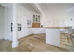 Appartement 5 pièces 126 m²