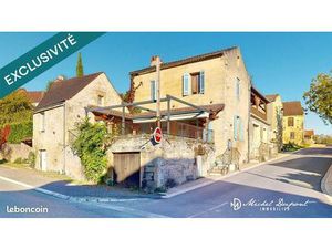 Maison 8 pièces 251 m²