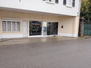 Local commercial 160 m²