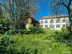 Maison 10 pièces 287 m²