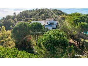 Villa 5 pièces 147 m²