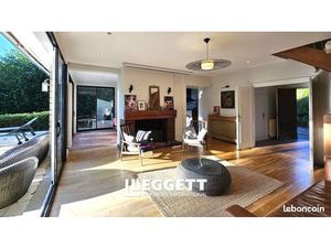 Maison 10 pièces 199 m²