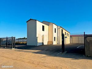 Entrepôt 127 m² BRIE COMTE ROBERT