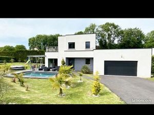 Maison d'architecte sur 1200m2 de terrain avec Piscine