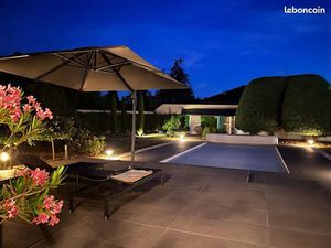 Propriété 6 pièces 240 m²