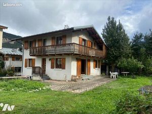 Maison 6 pièces 141 m²