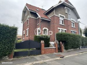 Maison 9 pièces 145 m²