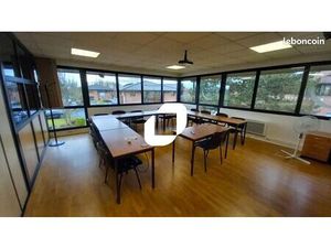 Bureaux 259 m²