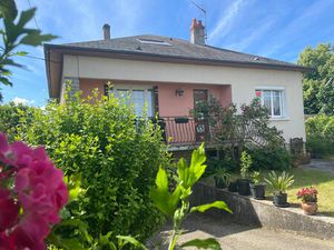 Maison sur sous-sol offrant env. 88m2 habitables avec agréa