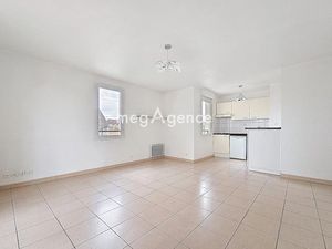 Vente appartement 2 pièces 43 m² à Mantes-la-Jolie (78200)  123 000 €