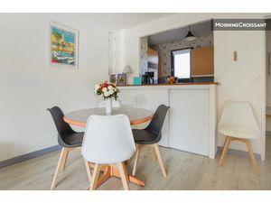 Location meublée appartement 2 pièces 41 m² à Sanary-sur-Mer (83110)  933 €