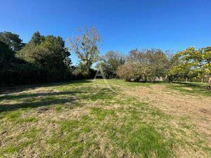 Vente Terrain à Saint-Philbert-de-Grand-Lieu (44310) : à vendre / 1100m² Saint-Philbert-de