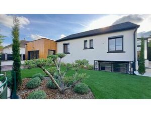 Maison de luxe de 5 pièces en vente à Fontaine-lès-Dijon  France