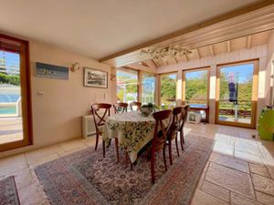 Maison 8 pièces 310 m² à vendre / acheter châtillon-le-duc 25870 ? | ERA Immobilier