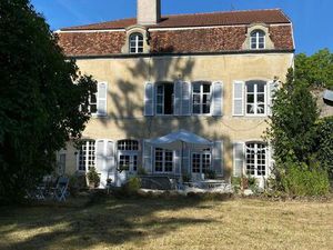 Maison 10 pièces 346 m²