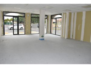 Local professionnel à vendre AIRVAULT 3 pièce(s) 79m2 75 000€