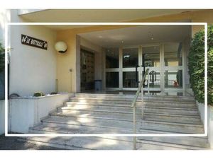 GARAGE 13 M² : LE BOTICCELI