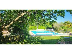 Maison avec piscine et jardin Chérac (17)