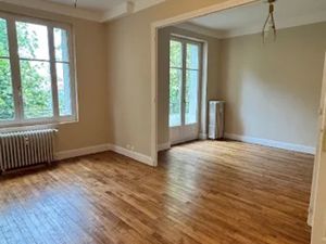 Vente appartement 4 pièces 69 m² à Vichy (03200)  189 800 €