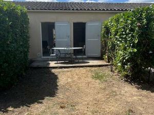 Mme. Céline Douillet